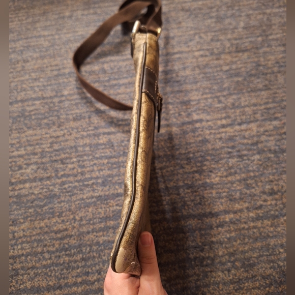 Vintage Gucci Monogram Coated Canvas Project Bag - Picture 6 of 16